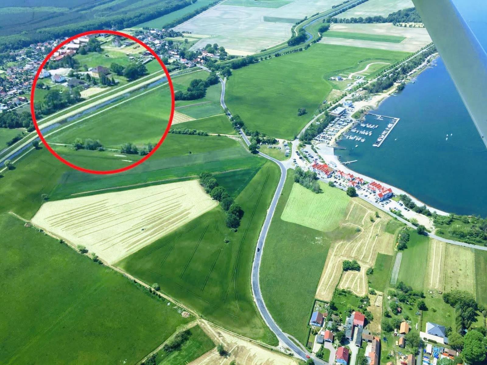 Gelbes Haus Seenland Ferienwohnungen Xl Elsterheide Extérieur photo