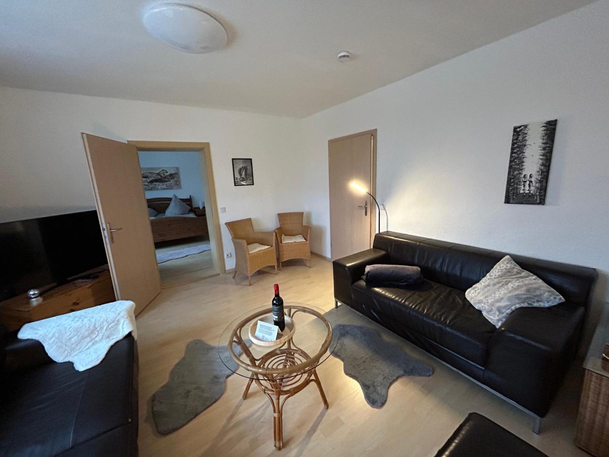 Gelbes Haus Seenland Ferienwohnungen Xl Elsterheide Extérieur photo